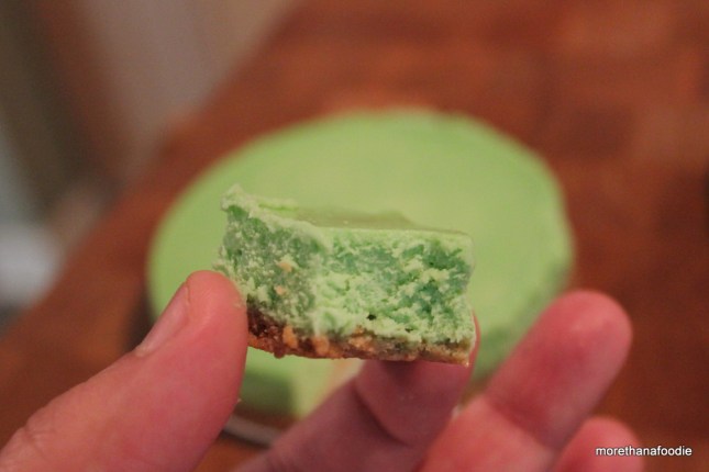 Pandan cheesecake bite