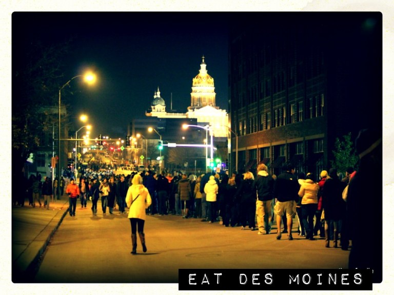 DSM East Village Night Capitol
