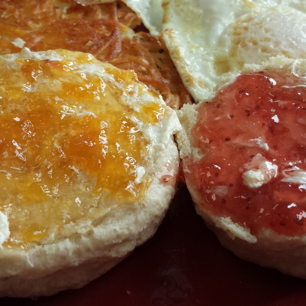 perkupcafe biscuits housemade jam urbandale iowa morethanafoodie