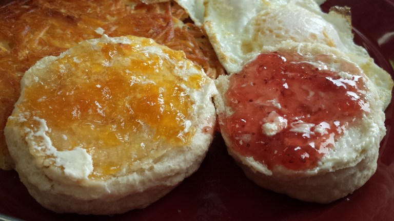 perkupcafe biscuits housemade jam urbandale iowa copyright morethanafoodie