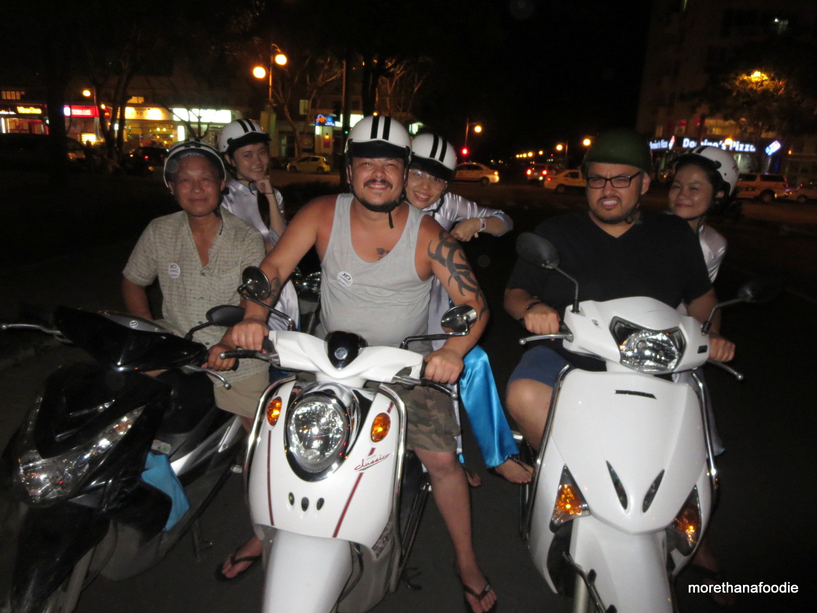 xo foodie tour, saigon, vietnam, ho chi minh city, food tour